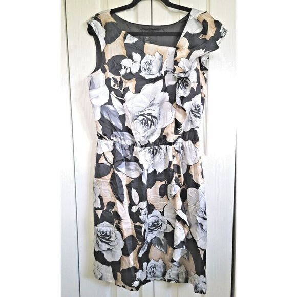 White House Black Market Dresses & Skirts - White House Black‎ Market 10 Silk Rose-Print Sheath Dress Size 10 Lined Gold/Blk